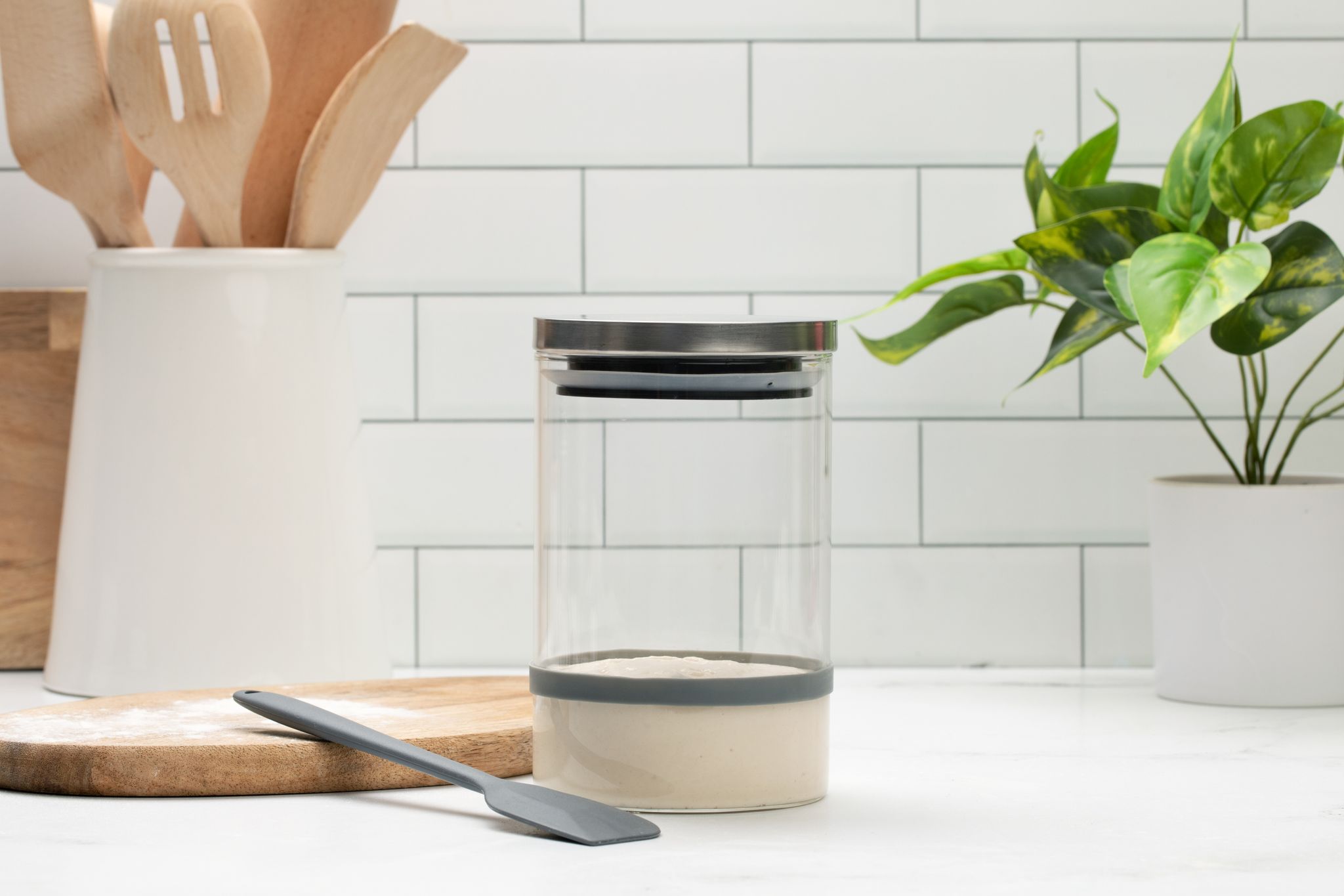 Utilize The Alvina Collection's Sourdough Starter Jar Kit to Elevate Your Next Bake